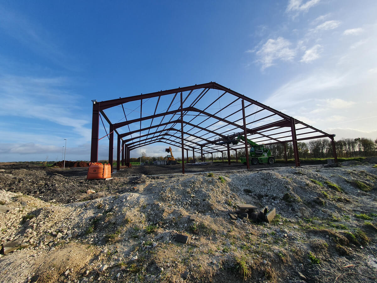 charpente-metallique-batiment-entreprise