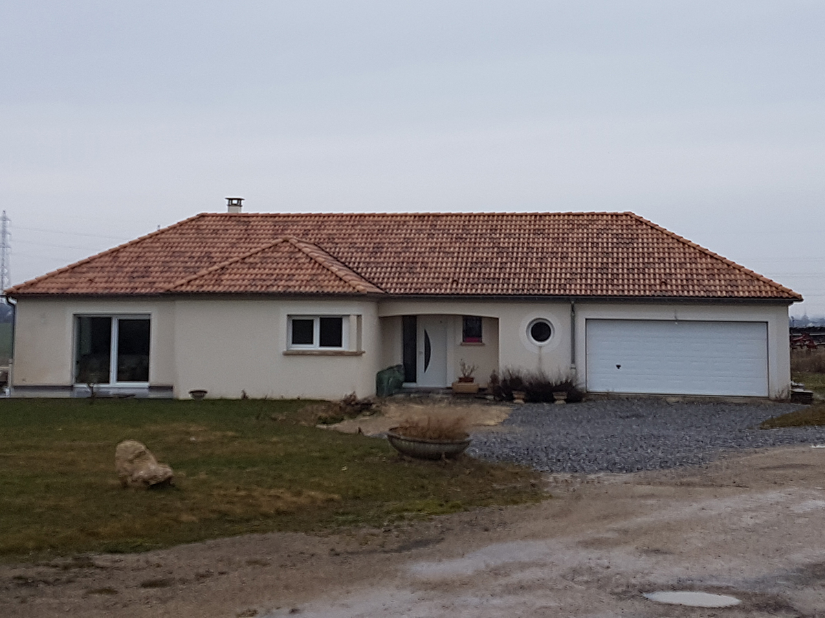 maison-traditionnelle-plain-pied-1200