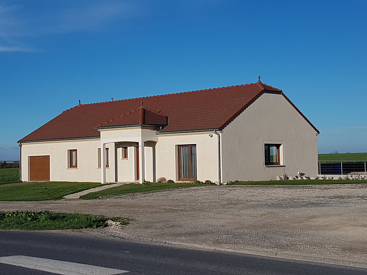 maison-traditionnelle-plain-pied-51-1200